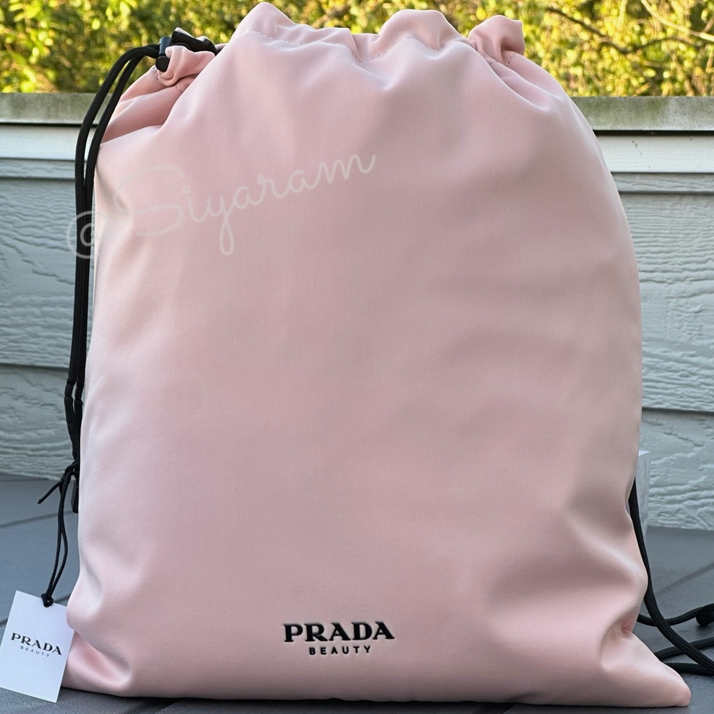 Prada backpack - Picture 4 of 10